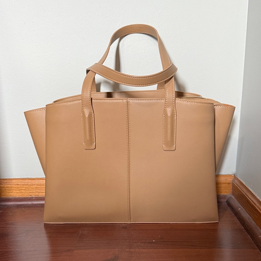 Very gently used Freja New York tan tote